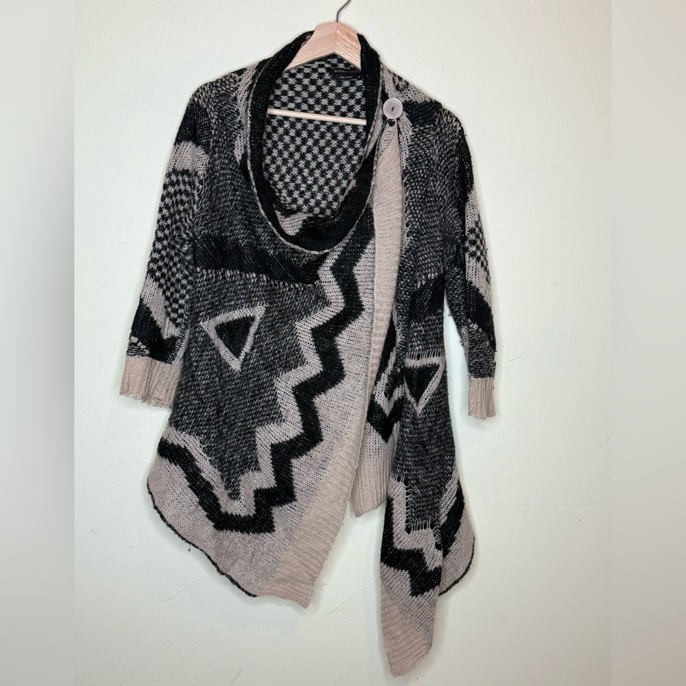 BCBGMAXAZRIA Asymmetrical Draped Knit Cardigan Sweater Black & Beige Size M